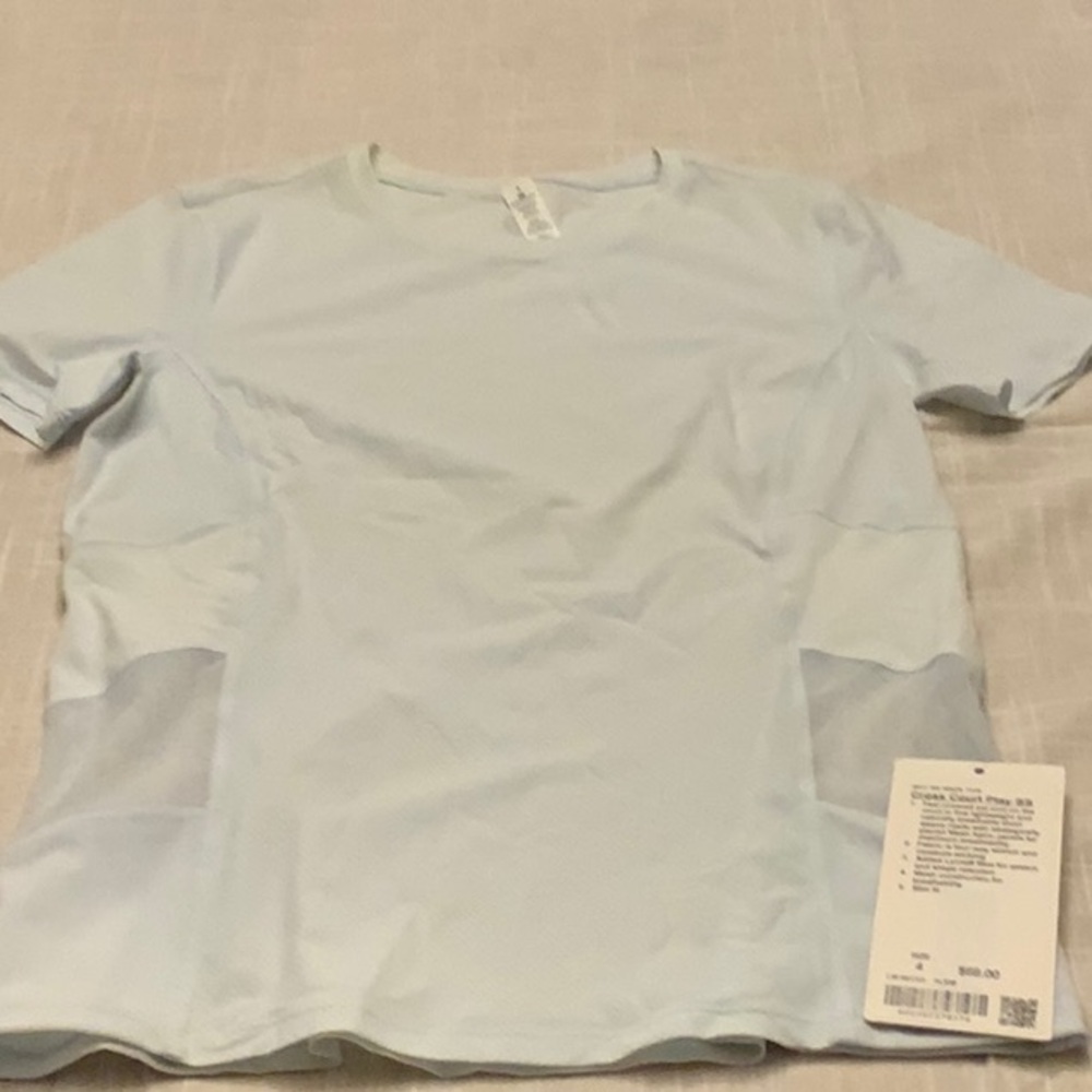 New Lululemon Cross Court Play SS Top Size 4 Light Blue